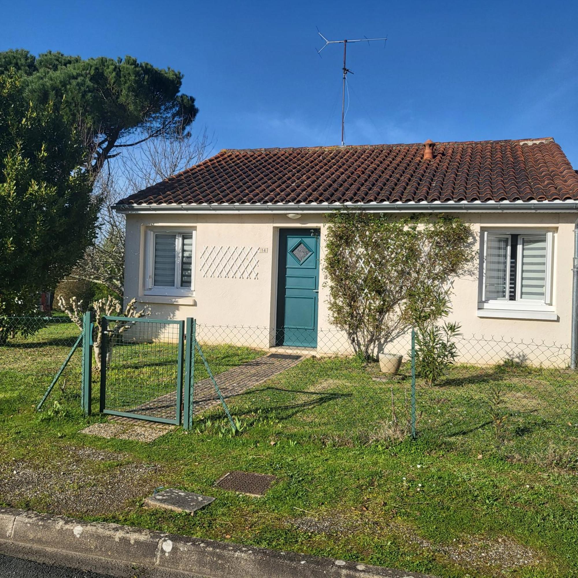 Maison De Vacances En Perigord Noir Le Buisson-de-Cadouin Екстер'єр фото
